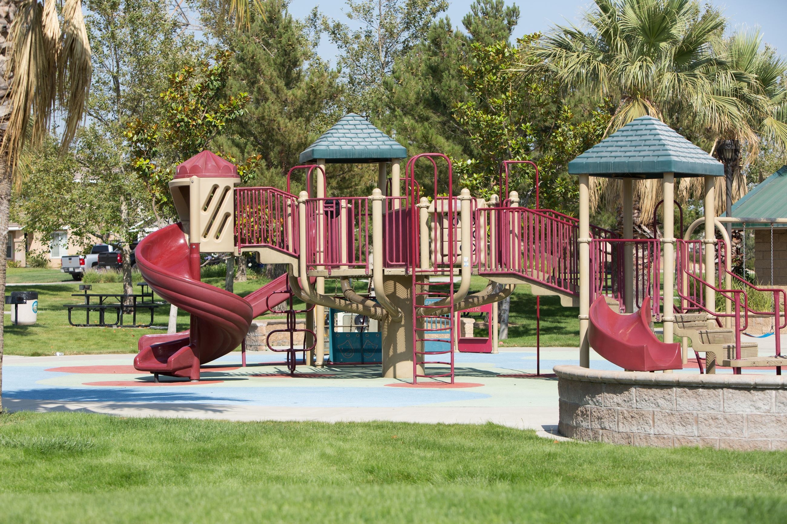 Rosena Park West Main